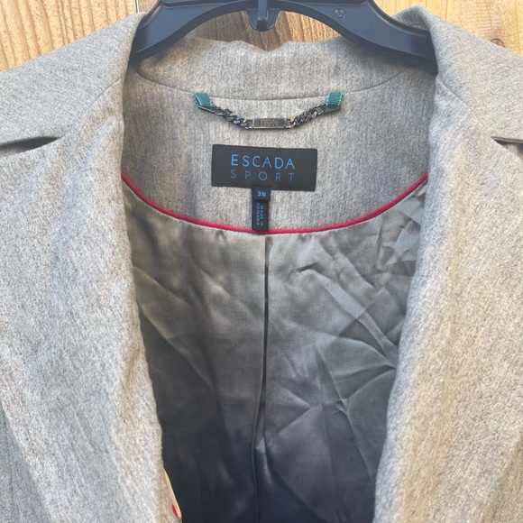 ESCADA SPORT! My apologies needs pressing & I’m post surgery, it’s like new! - Picture 9 of 16